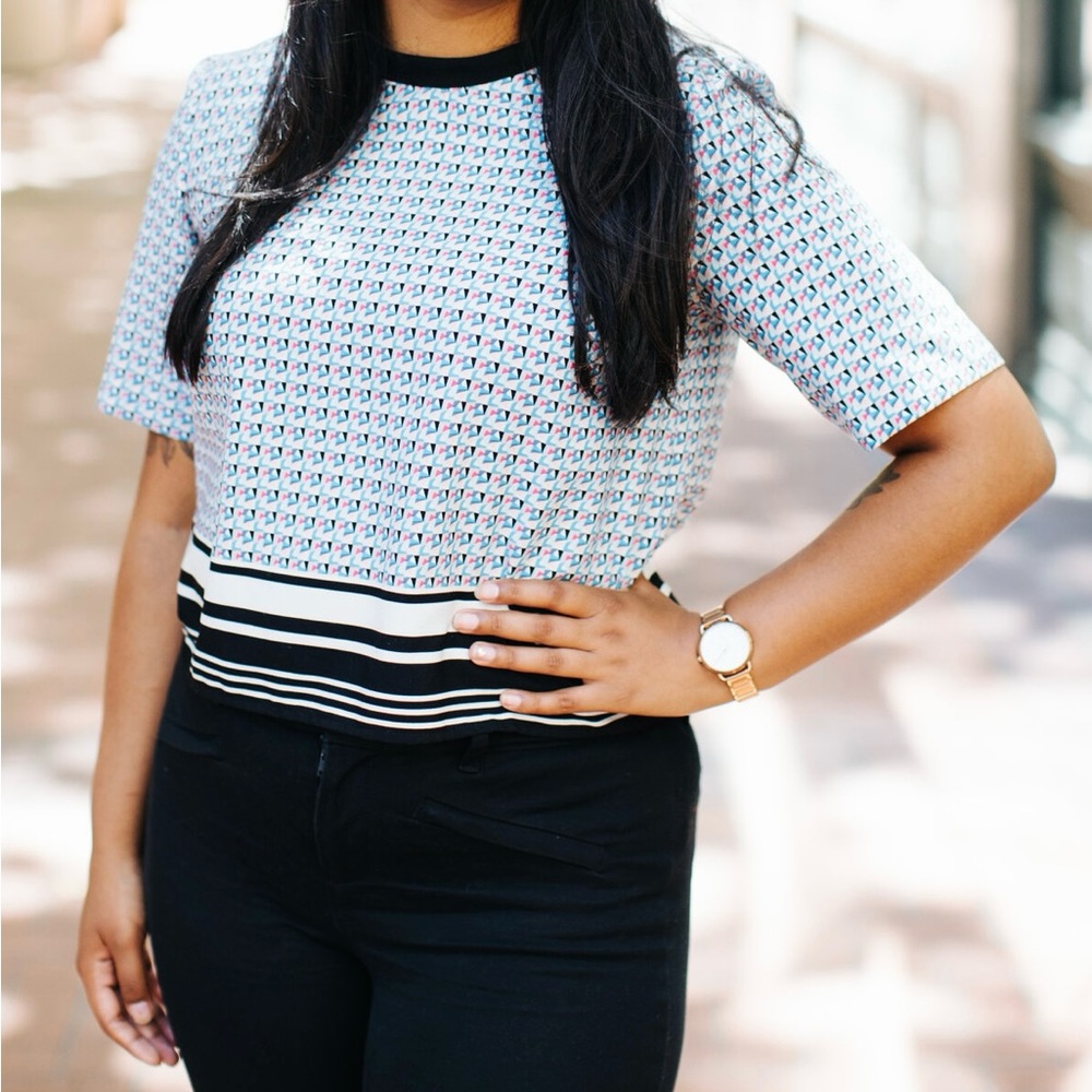 Forever21 Geometric Crop Blouse M